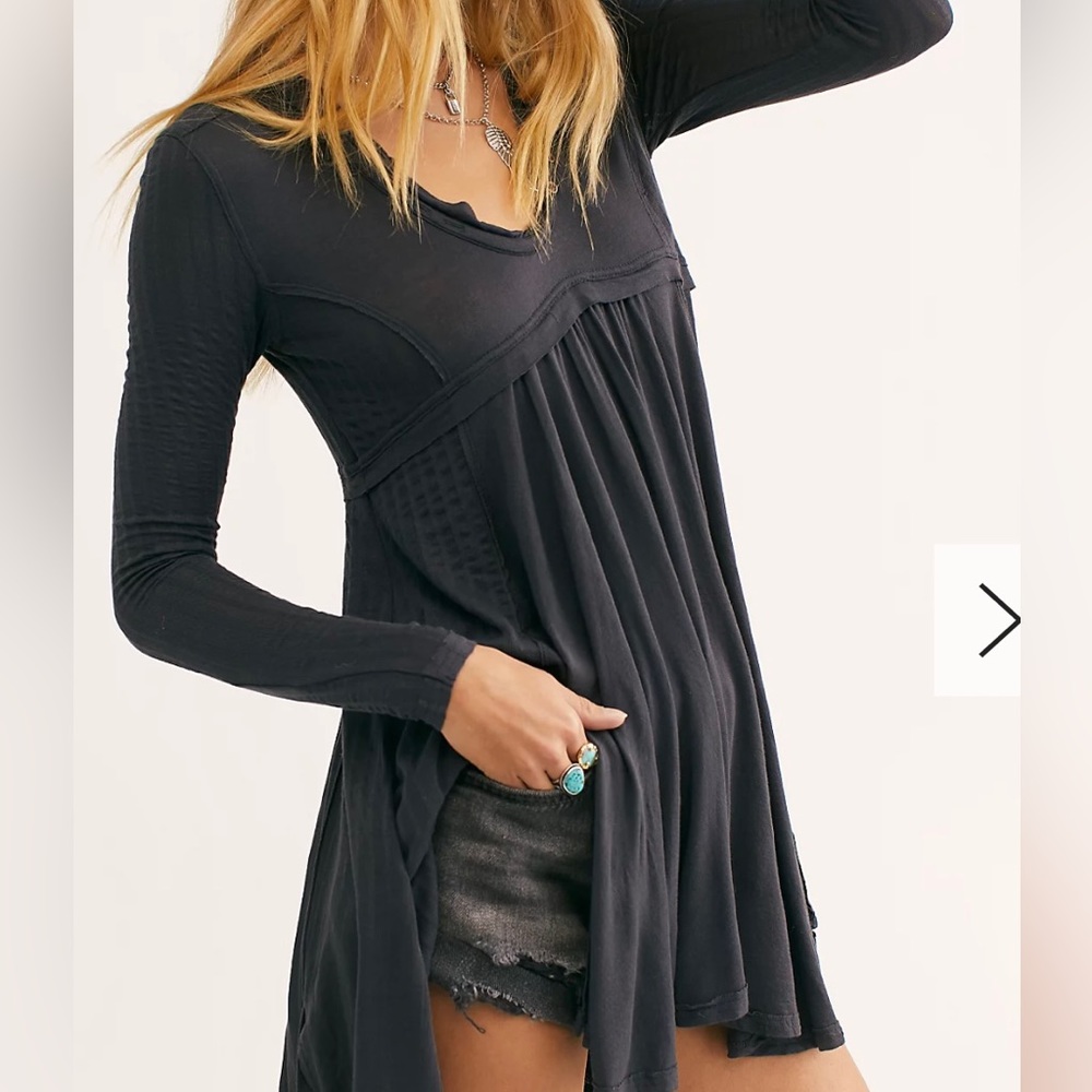 Free People Birdie Henley- Black Medium